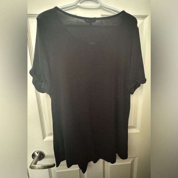 Elegant Black Women's Top - Picture 4 of 6